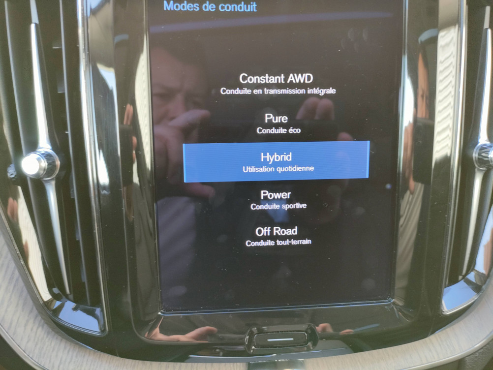 Acheter Volvo XC60 XC60 T8 Recharge AWD 303 ch + 87 ch Geartronic 8 Inscription Luxe 5p occasion dans les concessions du Groupe Faurie