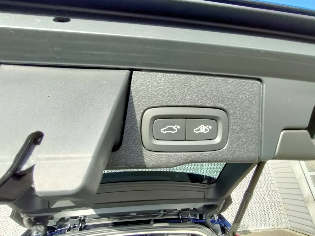 Acheter Volvo XC60 XC60 T8 Recharge AWD 303 ch + 87 ch Geartronic 8 Inscription Luxe 5p occasion dans les concessions du Groupe Faurie