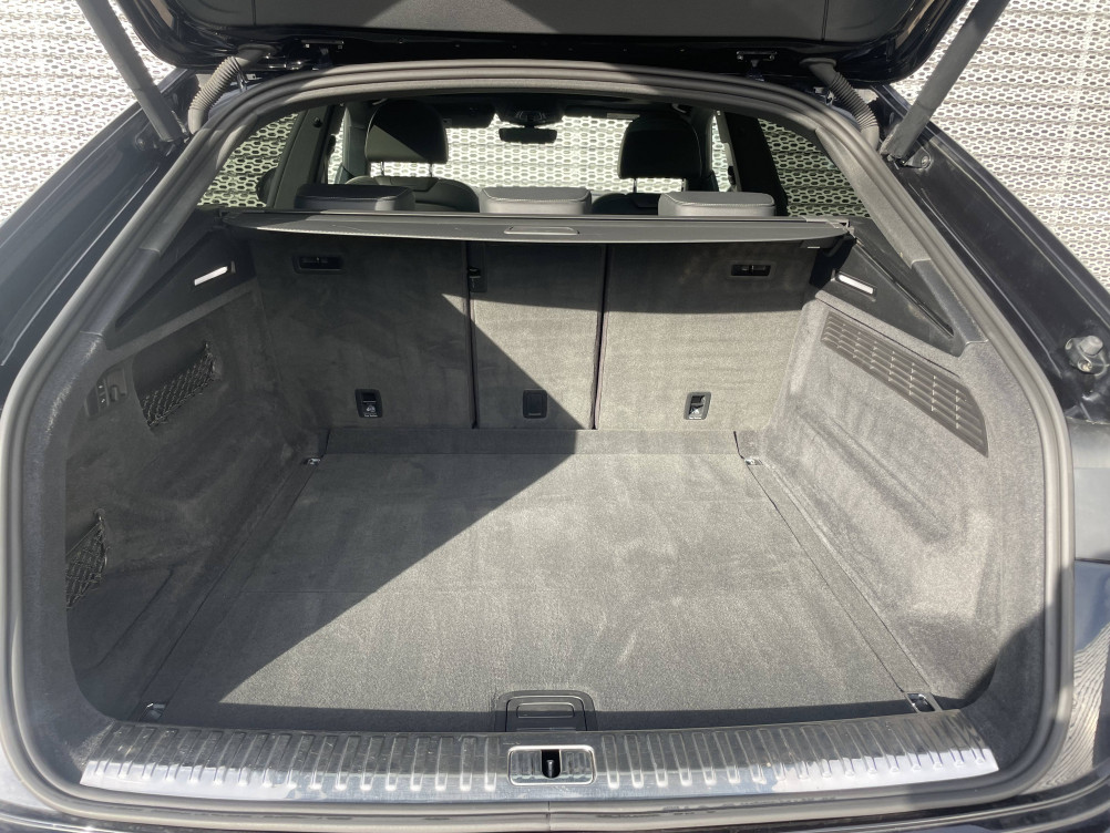 Acheter Audi Q8 Q8 50 TDI 286 Tiptronic 8 Quattro S line 5p occasion dans les concessions du Groupe Faurie