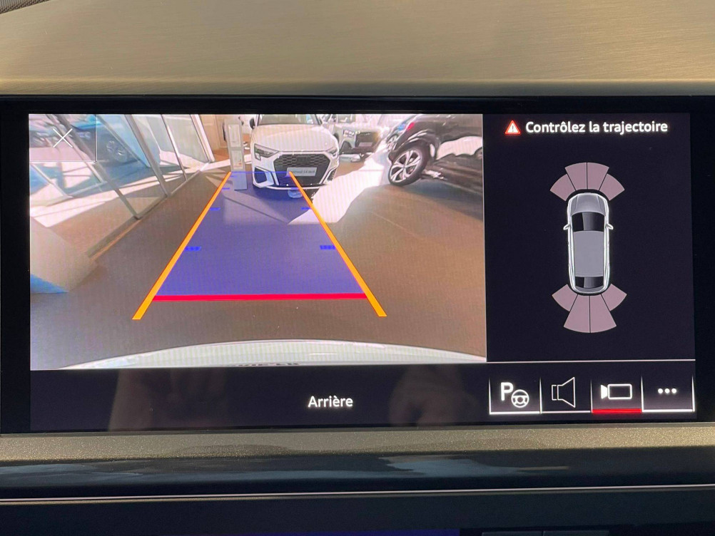 Acheter Audi Q4 Q4 e-tron Sportback 40 204 ch 82 kWh S line 5p neuf dans les concessions du Groupe Faurie