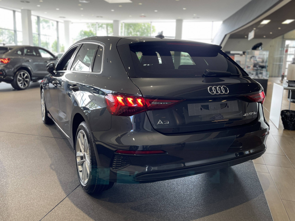 Acheter Audi A3 A3 Sportback 40 TFSIe 204 S tronic 6 Business Executive 5p neuf dans les concessions du Groupe Faurie