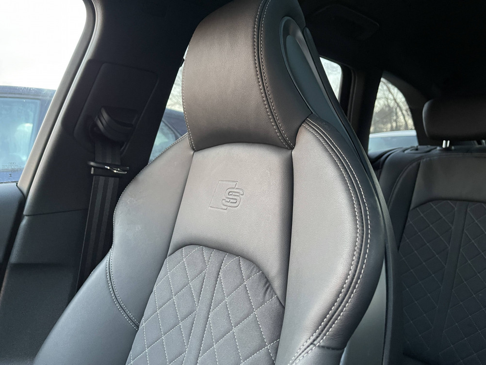 Acheter Audi A4 A4 Avant 35 TDI 163 S tronic 7 Competition 5p occasion dans les concessions du Groupe Faurie