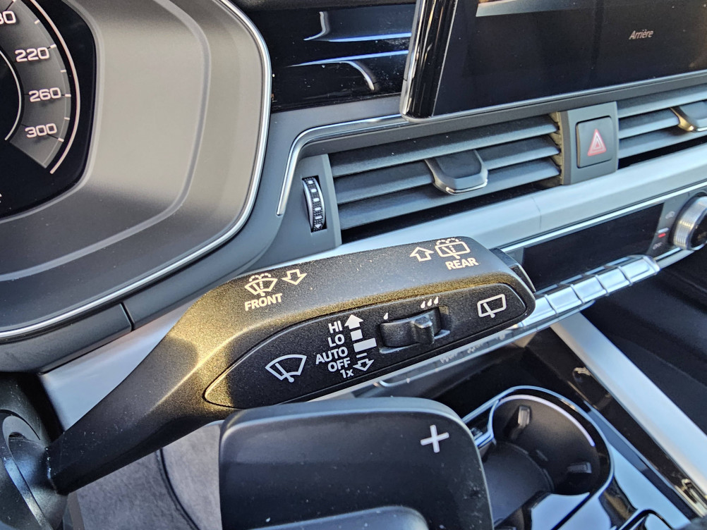 Acheter Audi A4 A4 Avant 40 TDI 204 S tronic 7 Competition 5p occasion dans les concessions du Groupe Faurie
