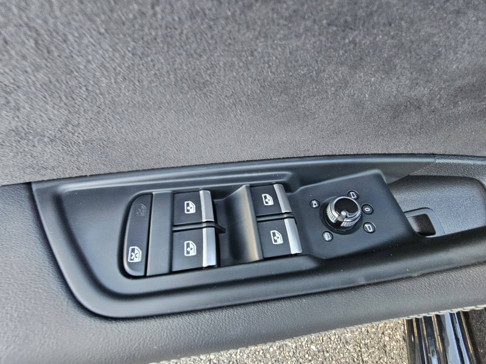 Acheter Audi A4 A4 Avant 40 TDI 204 S tronic 7 Competition 5p occasion dans les concessions du Groupe Faurie