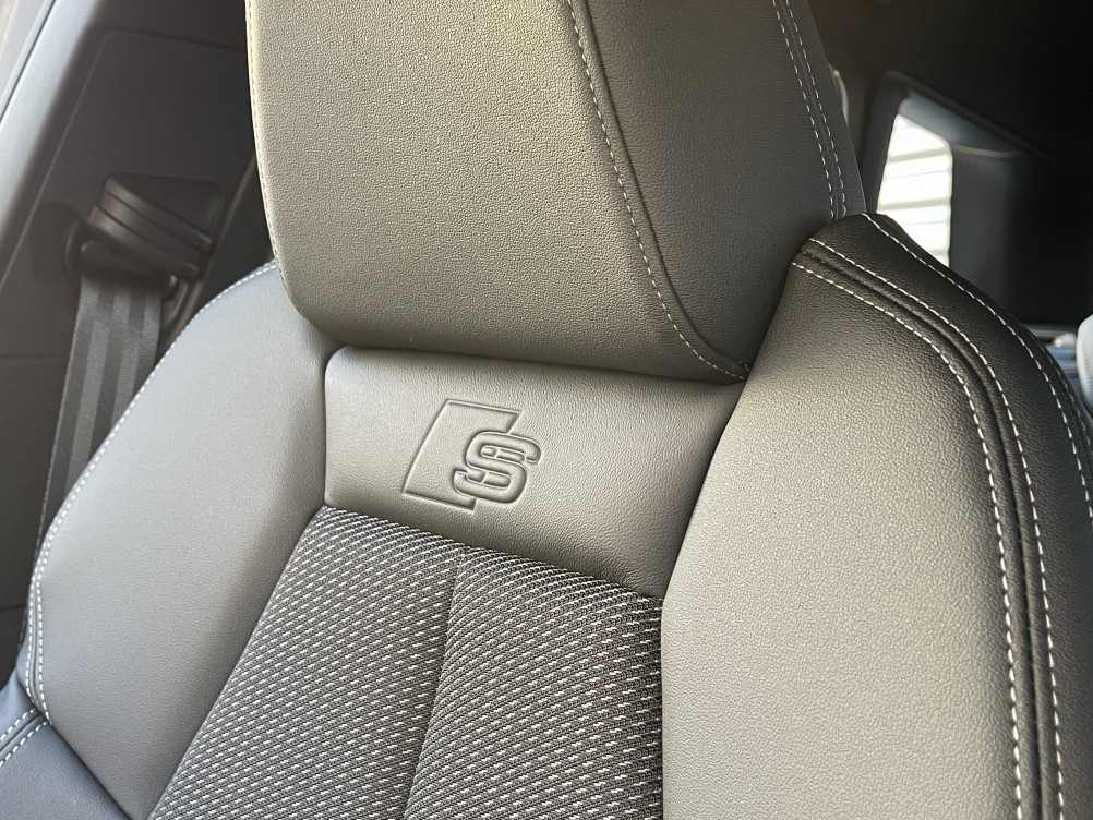 Acheter Audi Q4 Q4 e-tron 45 285 ch 82 kWh  5p neuf dans les concessions du Groupe Faurie