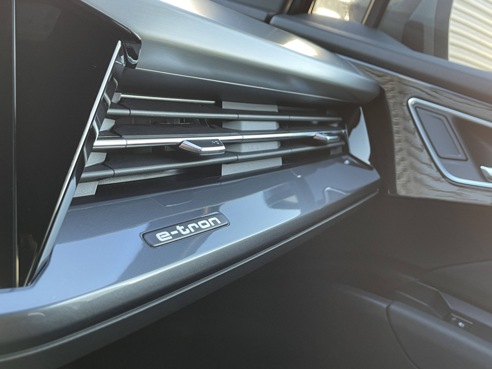 Acheter Audi Q4 Q4 e-tron 45 285 ch 82 kWh  5p neuf dans les concessions du Groupe Faurie