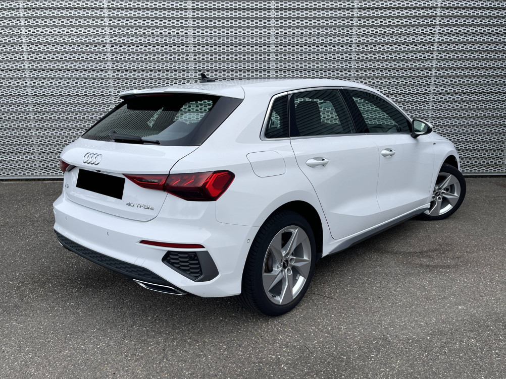 Acheter Audi A3 A3 Sportback 40 TFSIe 204 S tronic 6 S Line 5p occasion dans les concessions du Groupe Faurie