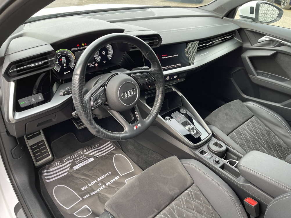 Acheter Audi A3 A3 Sportback 40 TFSIe 204 S tronic 6 S Line 5p occasion dans les concessions du Groupe Faurie
