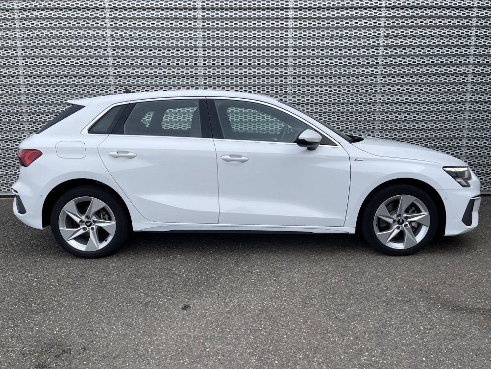 Acheter Audi A3 A3 Sportback 40 TFSIe 204 S tronic 6 S Line 5p occasion dans les concessions du Groupe Faurie