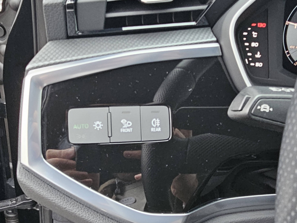 Acheter Audi Q3 Q3 Sportback 35 TDI 150 ch S tronic 7 S line 5p occasion dans les concessions du Groupe Faurie