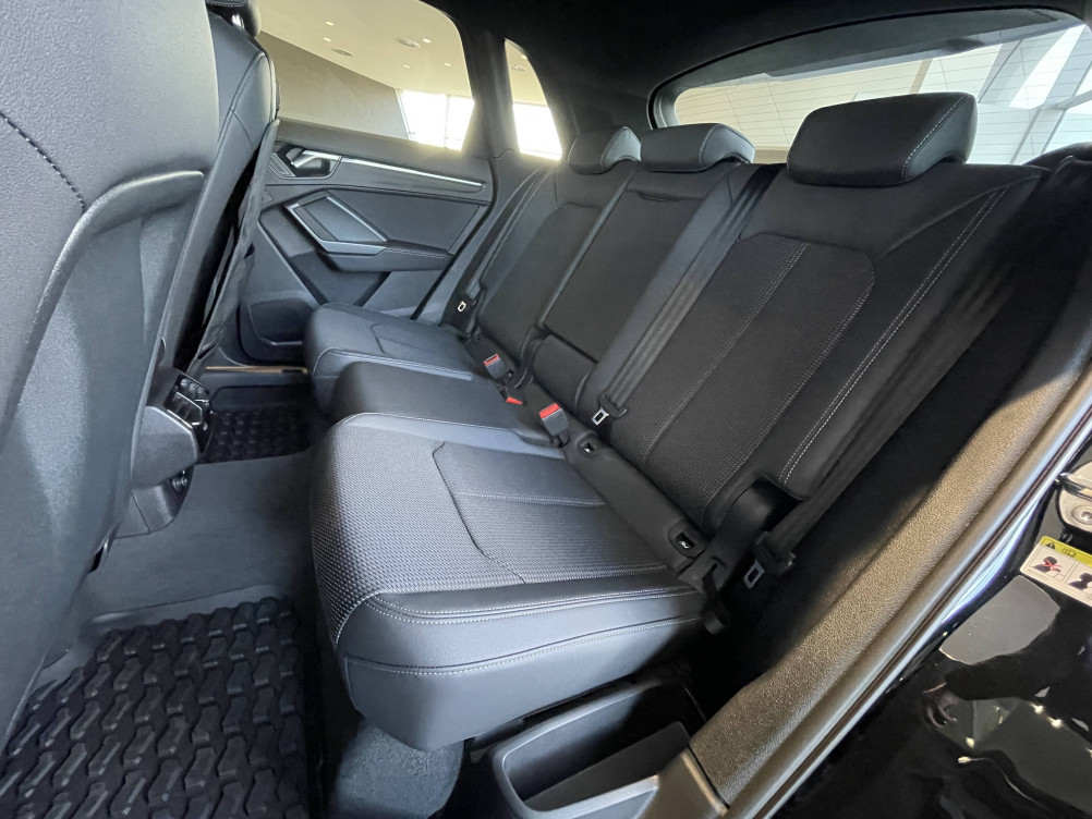 Acheter Audi Q3 Q3 35 TFSI 150 ch S tronic 7 S line 5p neuf dans les concessions du Groupe Faurie