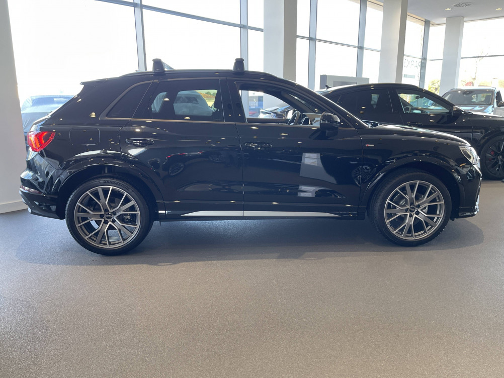 Acheter Audi Q3 Q3 35 TFSI 150 ch S tronic 7 S line 5p neuf dans les concessions du Groupe Faurie