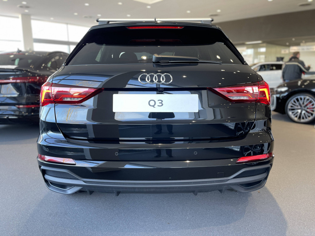 Acheter Audi Q3 Q3 35 TFSI 150 ch S tronic 7 S line 5p neuf dans les concessions du Groupe Faurie