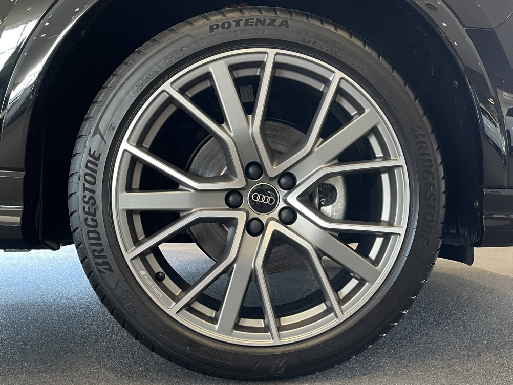 Acheter Audi Q3 Q3 35 TFSI 150 ch S tronic 7 S line 5p neuf dans les concessions du Groupe Faurie
