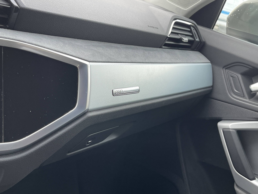 Acheter Audi Q3 Q3 35 TFSI 150 ch S tronic 7 Design Luxe 5p occasion dans les concessions du Groupe Faurie