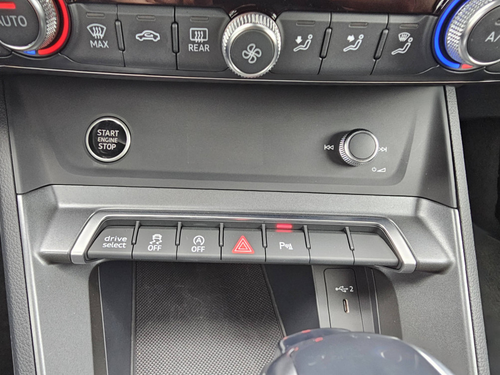 Acheter Audi Q3 Q3 35 TDI 150 ch S tronic 7 S line 5p occasion dans les concessions du Groupe Faurie