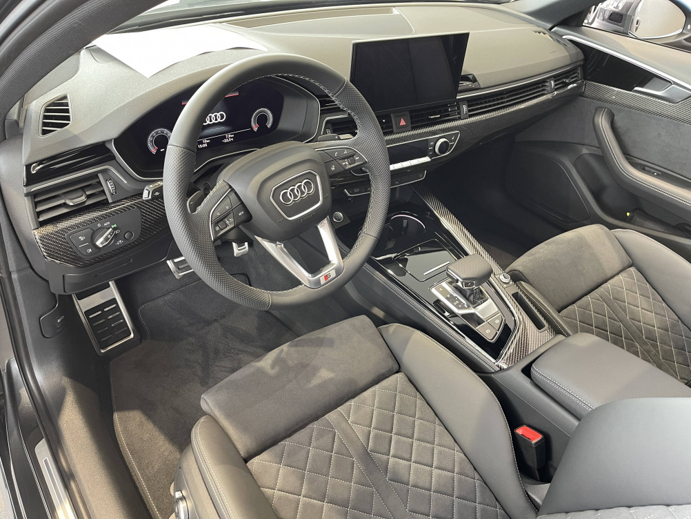 Acheter Audi A4 A4 35 TFSI 150 S tronic 7 Competition 4p neuf dans les concessions du Groupe Faurie