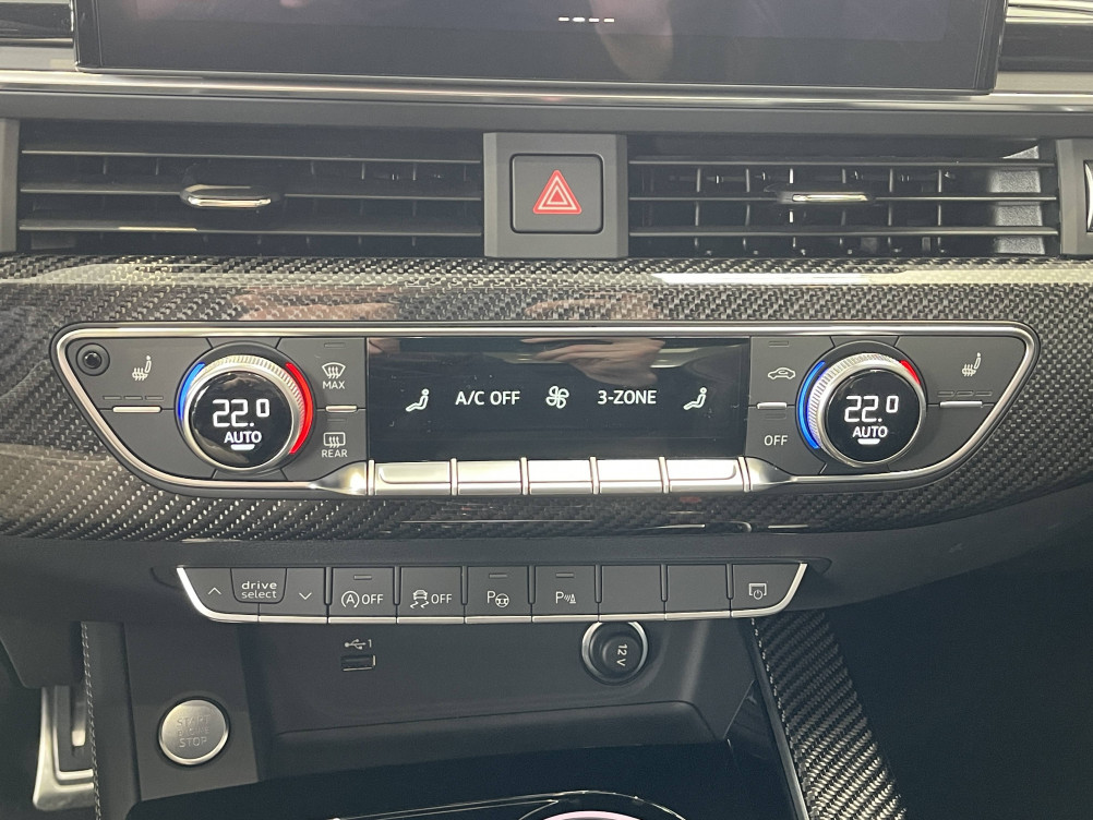 Acheter Audi A4 A4 35 TFSI 150 S tronic 7 Competition 4p neuf dans les concessions du Groupe Faurie