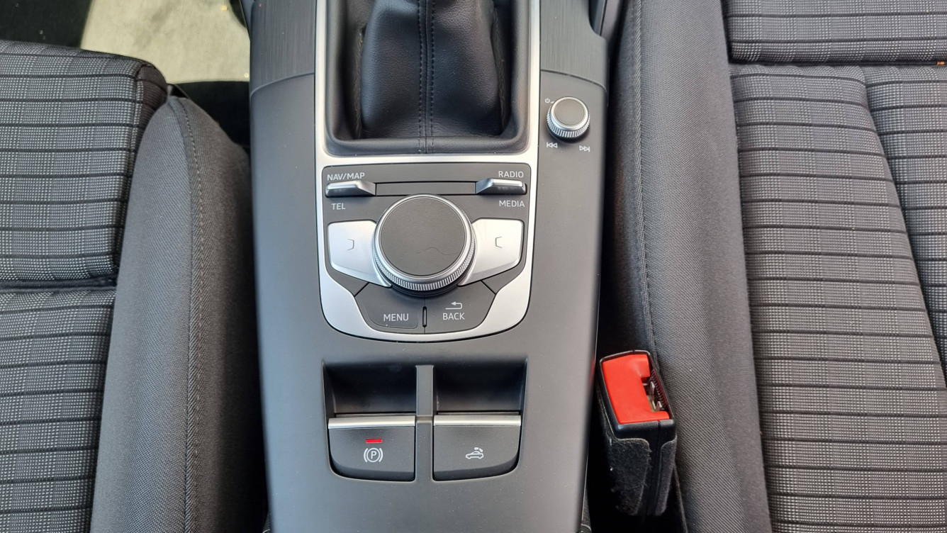 Acheter Audi A3 A3 Cabriolet 1.6 TDI 110 Sport 2p occasion dans les concessions du Groupe Faurie