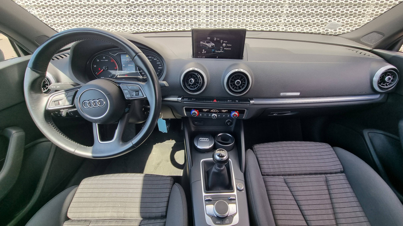 Acheter Audi A3 A3 Cabriolet 1.6 TDI 110 Sport 2p occasion dans les concessions du Groupe Faurie