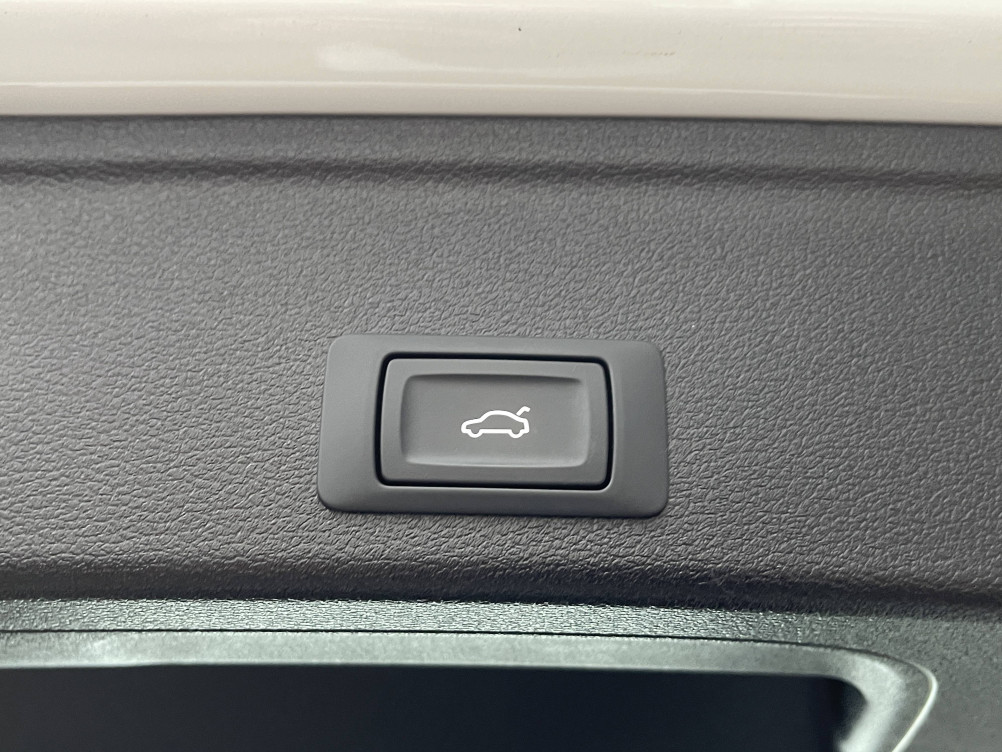 Acheter Audi A4 A4 Avant 30 TDI 136 S tronic 7 Business Line 5p occasion dans les concessions du Groupe Faurie