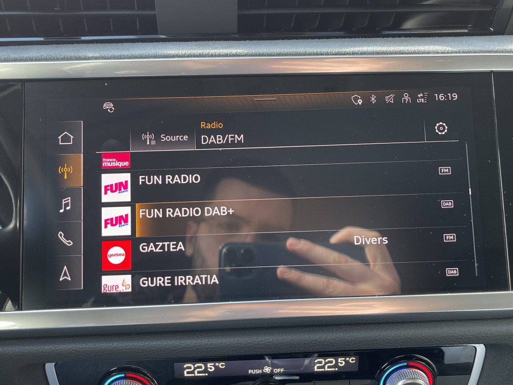 Acheter Audi Q3 Q3 35 TDI 150 ch S tronic 7 Design Luxe 5p occasion dans les concessions du Groupe Faurie