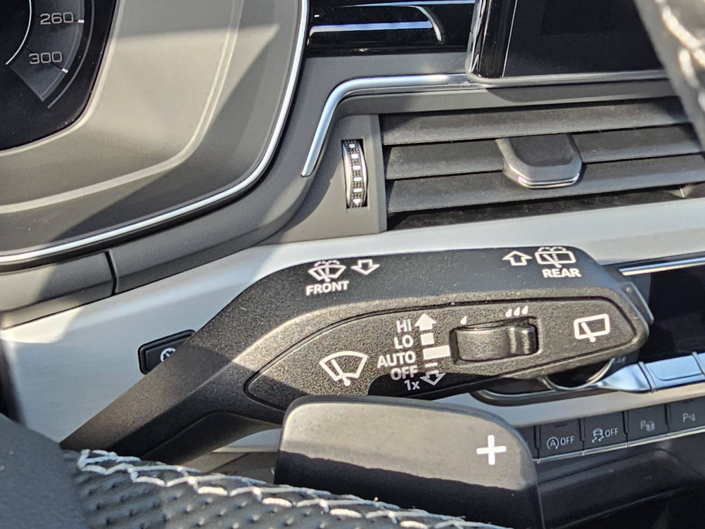 Acheter Audi A4 A4 Avant 35 TDI 163 S tronic 7 S Edition 5p occasion dans les concessions du Groupe Faurie