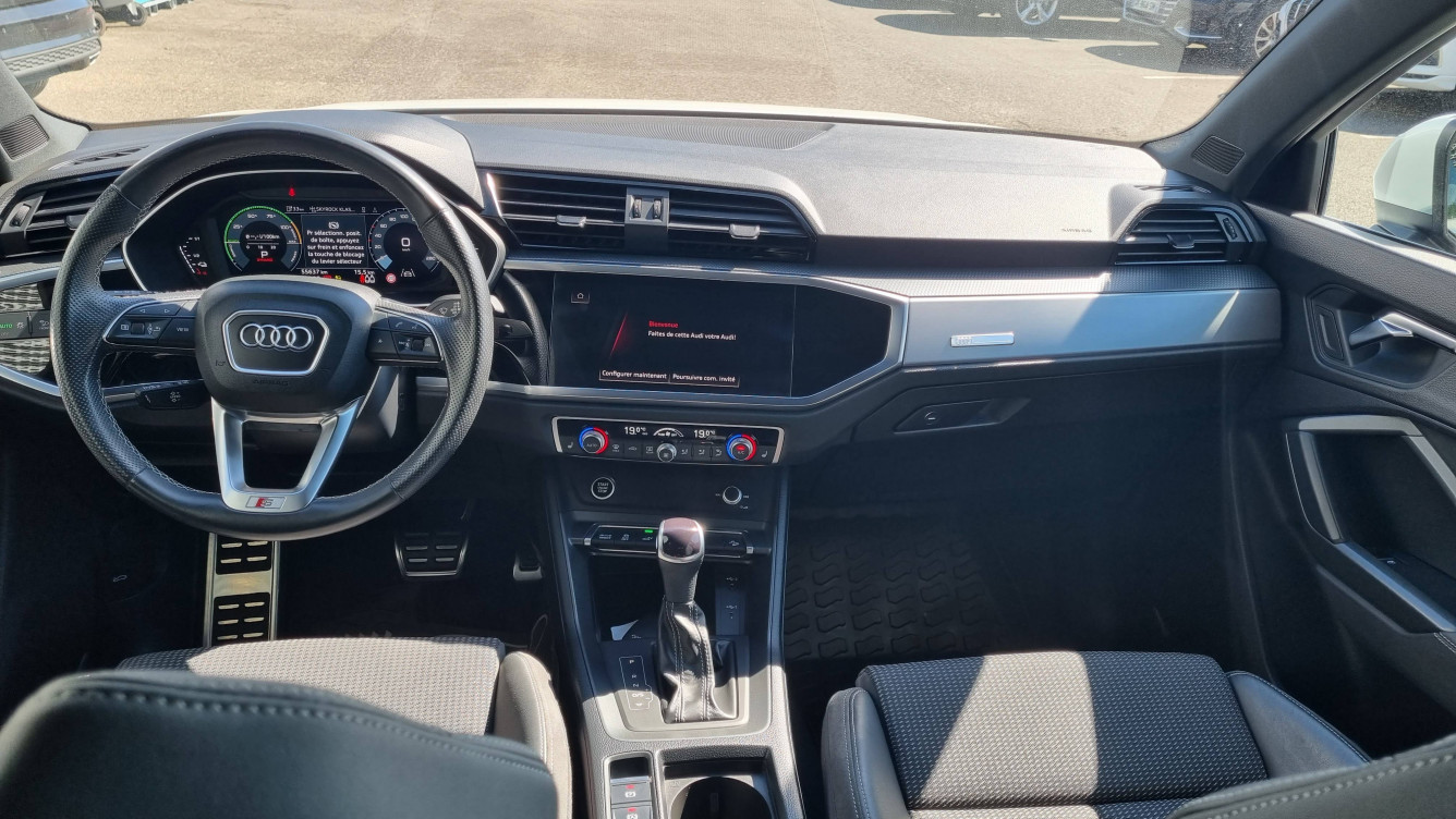 Acheter Audi Q3 Q3 45 TFSIe 245 ch S tronic 6 S line 5p occasion dans les concessions du Groupe Faurie