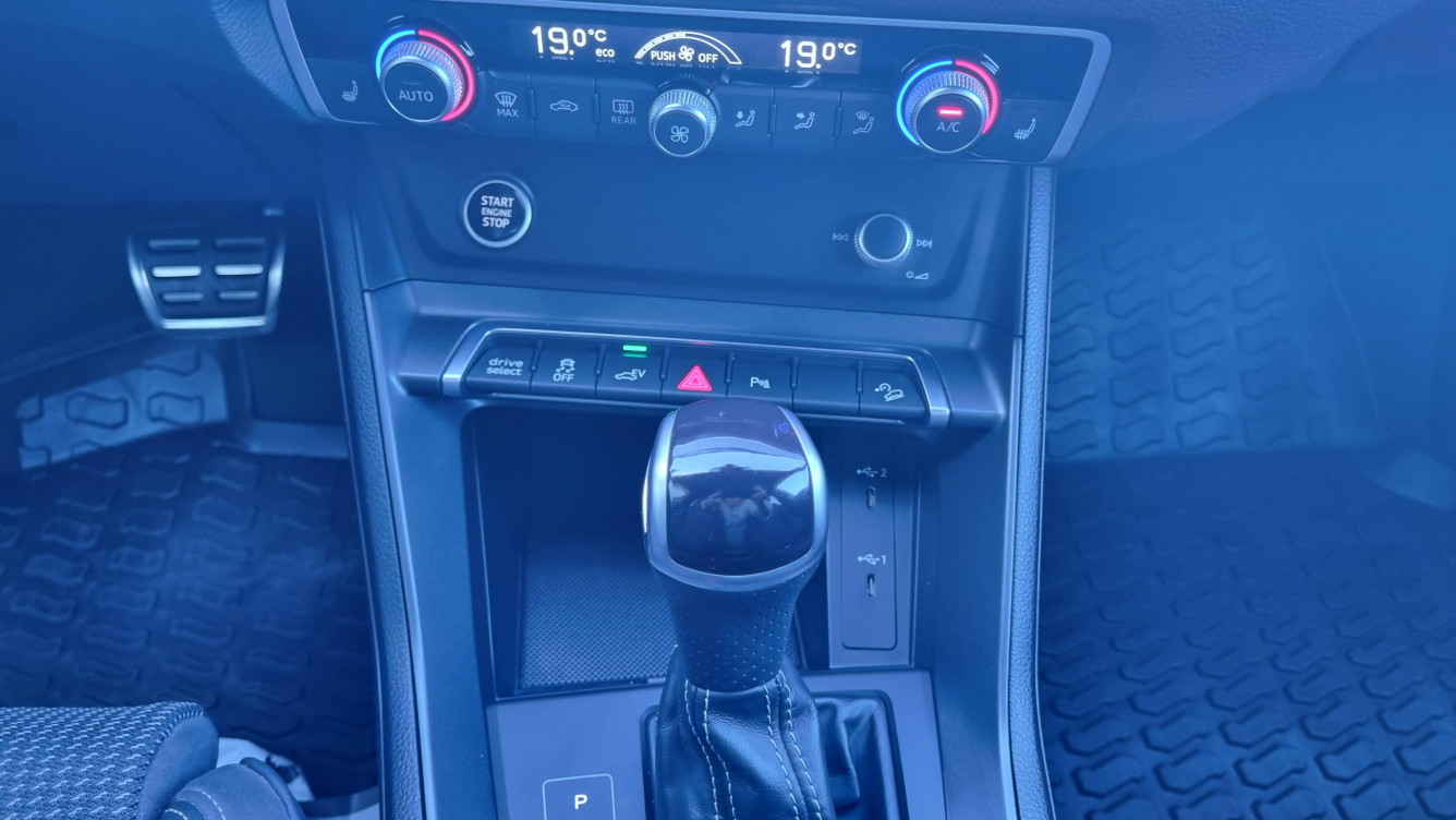 Acheter Audi Q3 Q3 45 TFSIe 245 ch S tronic 6 S line 5p occasion dans les concessions du Groupe Faurie