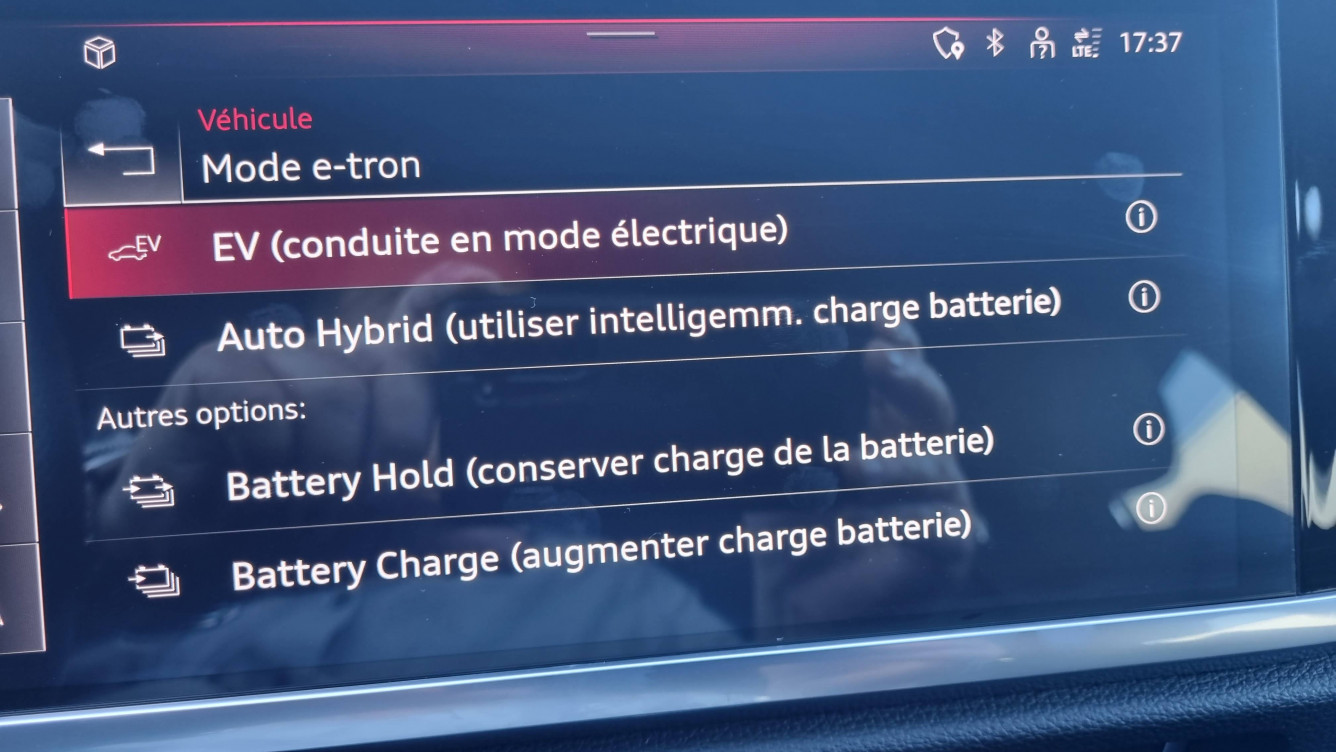 Acheter Audi Q3 Q3 45 TFSIe 245 ch S tronic 6 S line 5p occasion dans les concessions du Groupe Faurie