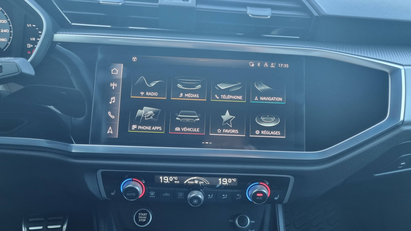 Acheter Audi Q3 Q3 45 TFSIe 245 ch S tronic 6 S line 5p occasion dans les concessions du Groupe Faurie