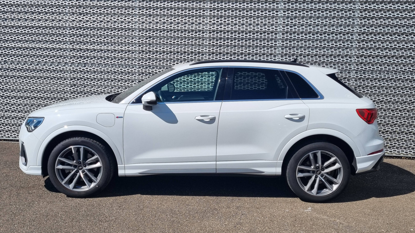 Acheter Audi Q3 Q3 45 TFSIe 245 ch S tronic 6 S line 5p occasion dans les concessions du Groupe Faurie
