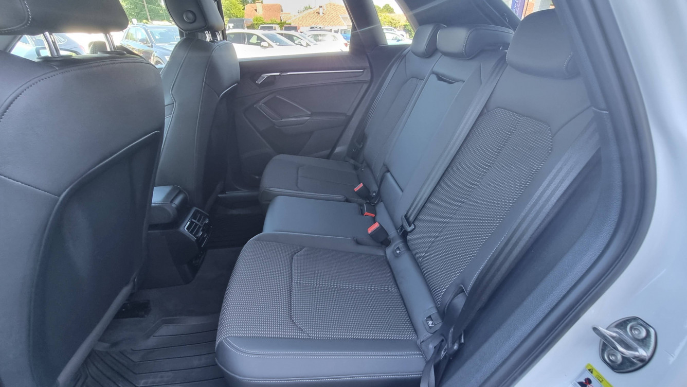 Acheter Audi Q3 Q3 45 TFSIe 245 ch S tronic 6 S line 5p occasion dans les concessions du Groupe Faurie