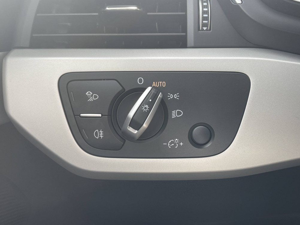 Acheter Audi A4 A4 Avant 40 TFSI 204 S tronic 7 Business Line 5p occasion dans les concessions du Groupe Faurie