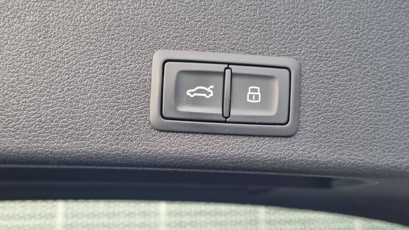 Acheter Audi A4 A4 Avant 40 TDI 204 S tronic 7 S Edition 5p occasion dans les concessions du Groupe Faurie
