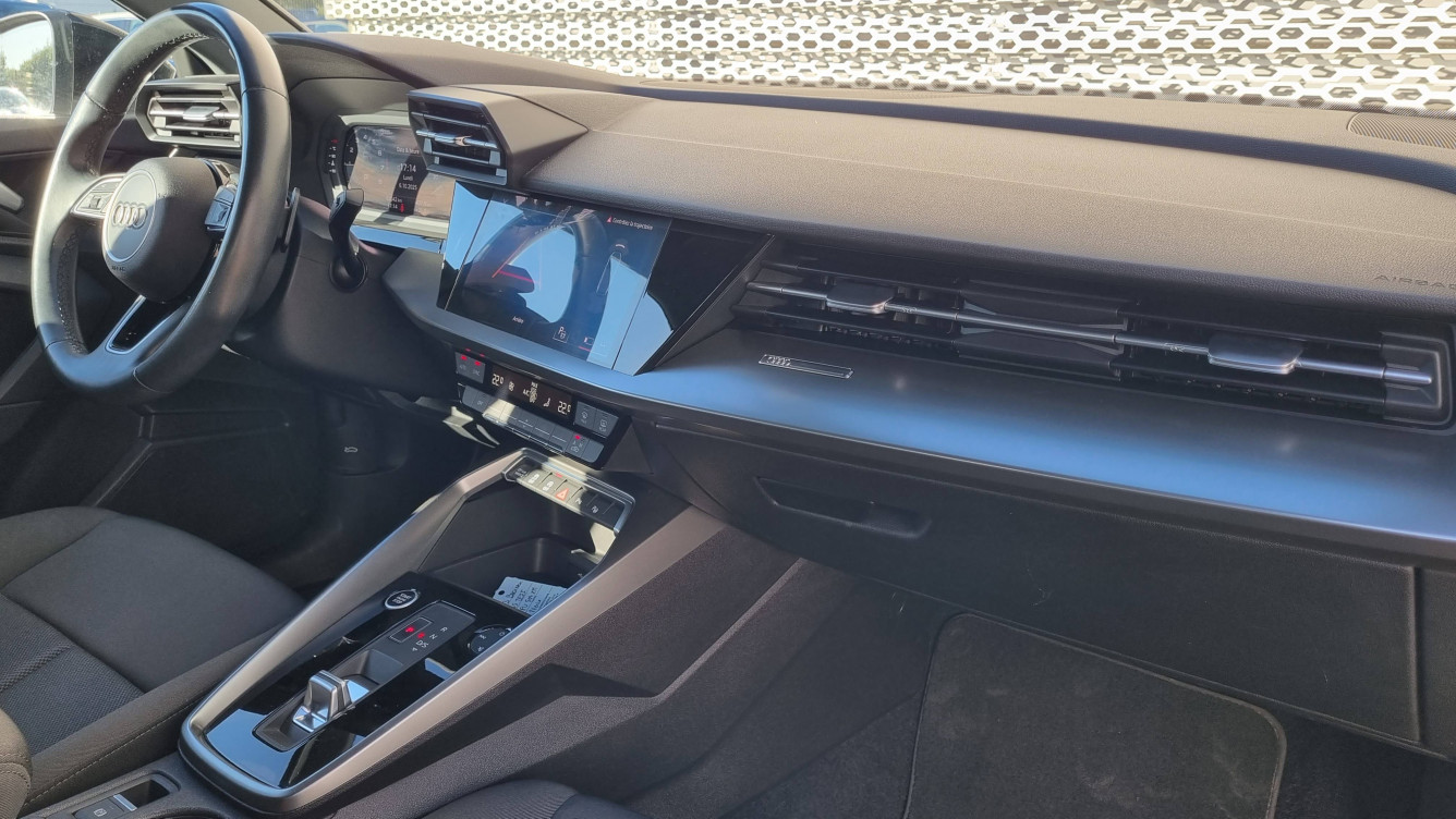 Acheter Audi A3 A3 Sportback 35 TFSI Mild Hybrid 150 S tronic 7 Business line 5p occasion dans les concessions du Groupe Faurie