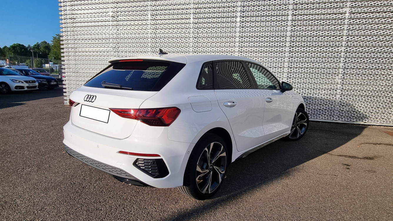 Acheter Audi A3 A3 Sportback 30 TFSI Mild Hybrid 110 S tronic 7 S Line 5p occasion dans les concessions du Groupe Faurie