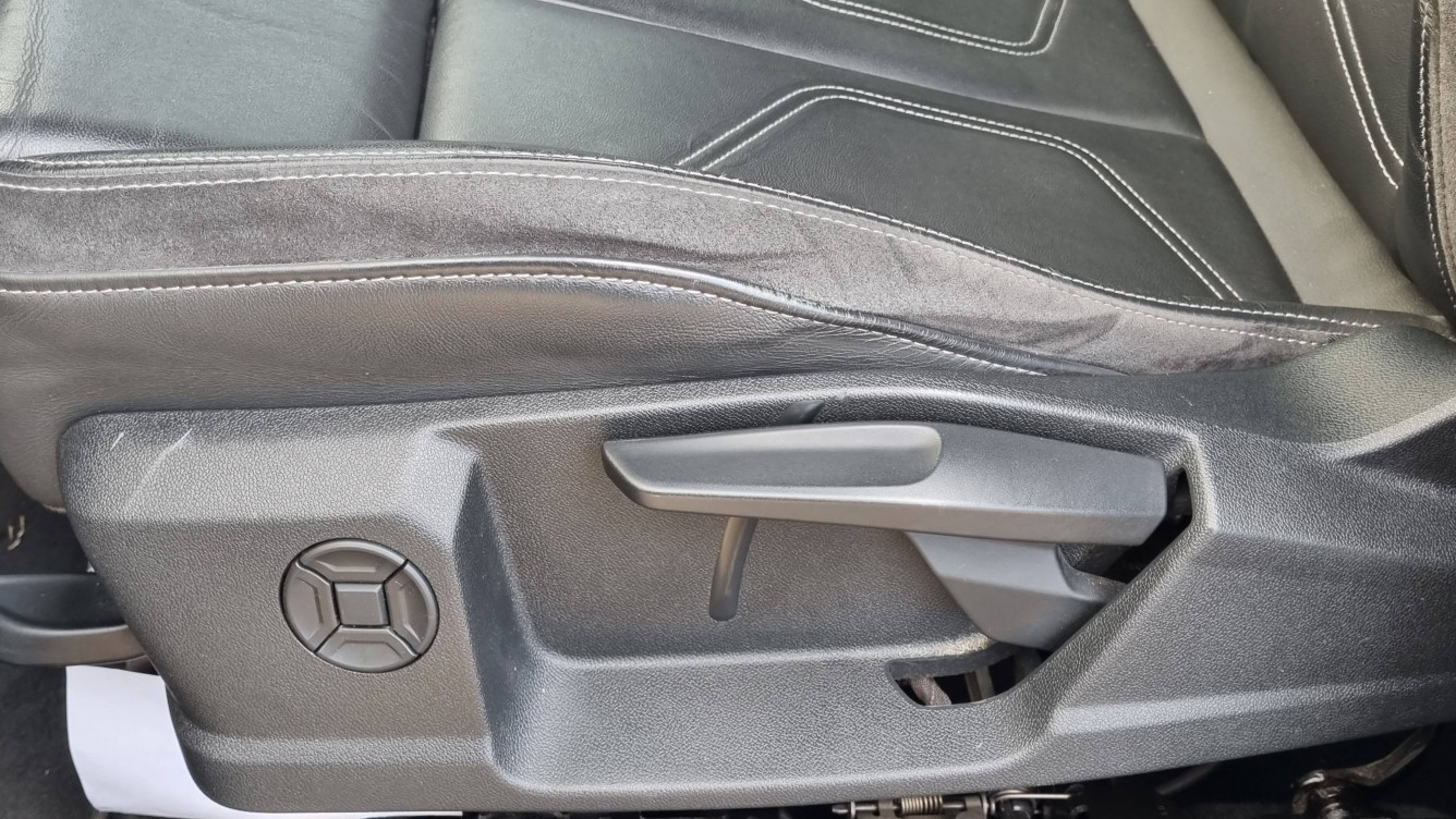 Acheter Audi Q3 Q3 Sportback 35 TDI 150 ch S tronic 7 S line 5p occasion dans les concessions du Groupe Faurie