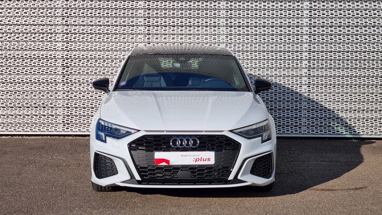 Acheter Audi A3 A3 Sportback 40 TFSIe 204 S tronic 6 S Line 5p occasion dans les concessions du Groupe Faurie
