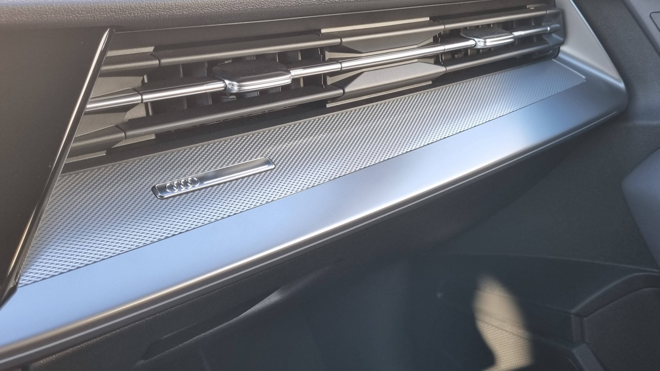 Acheter Audi A3 A3 Sportback 40 TFSIe 204 S tronic 6 S Line 5p occasion dans les concessions du Groupe Faurie
