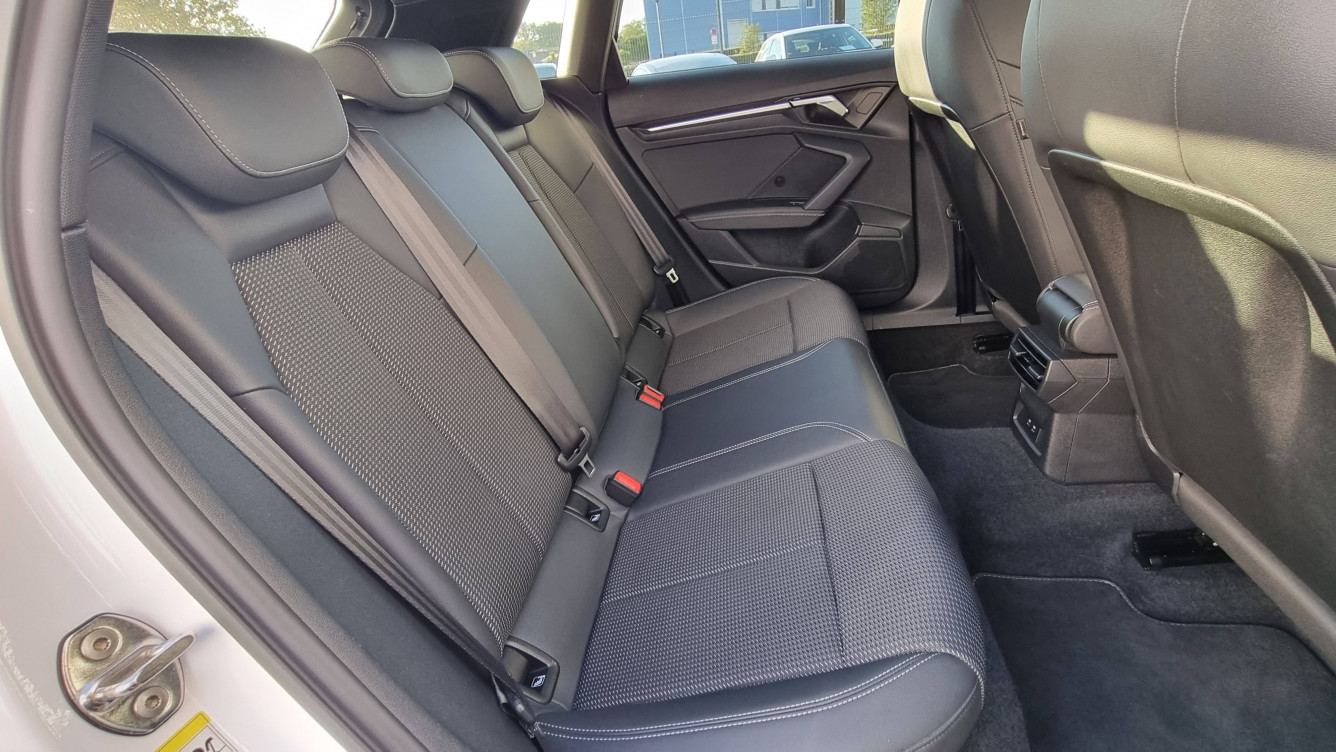 Acheter Audi A3 A3 Sportback 30 TFSI Mild Hybrid 110 S tronic 7 S Line 5p occasion dans les concessions du Groupe Faurie