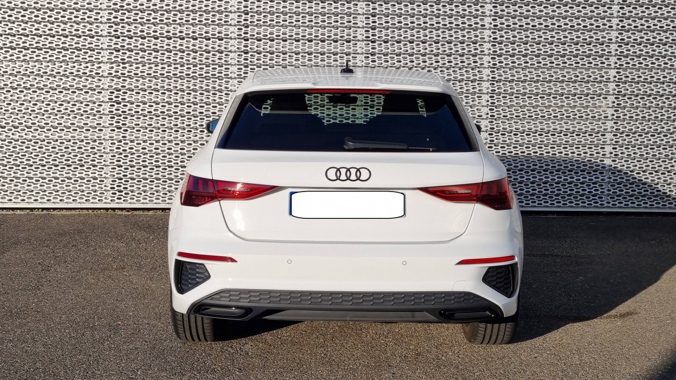 Acheter Audi A3 A3 Sportback 30 TFSI Mild Hybrid 110 S tronic 7 S Line 5p occasion dans les concessions du Groupe Faurie