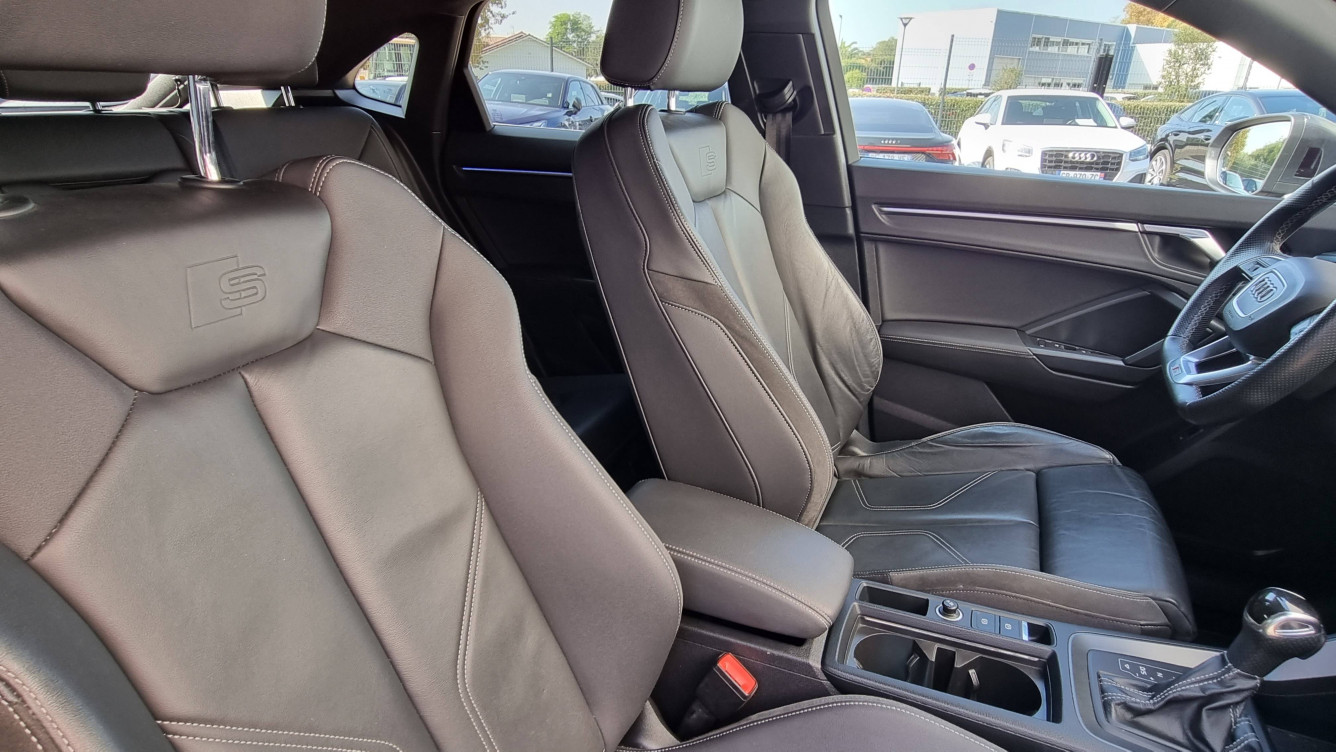 Acheter Audi Q3 Q3 Sportback 35 TDI 150 ch S tronic 7 S line 5p occasion dans les concessions du Groupe Faurie