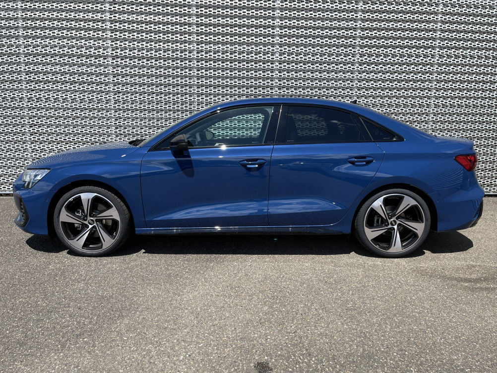 Acheter Audi A3 A3 Berline TFSI Mild Hybrid 150 S tronic 7 S line 4p neuf dans les concessions du Groupe Faurie