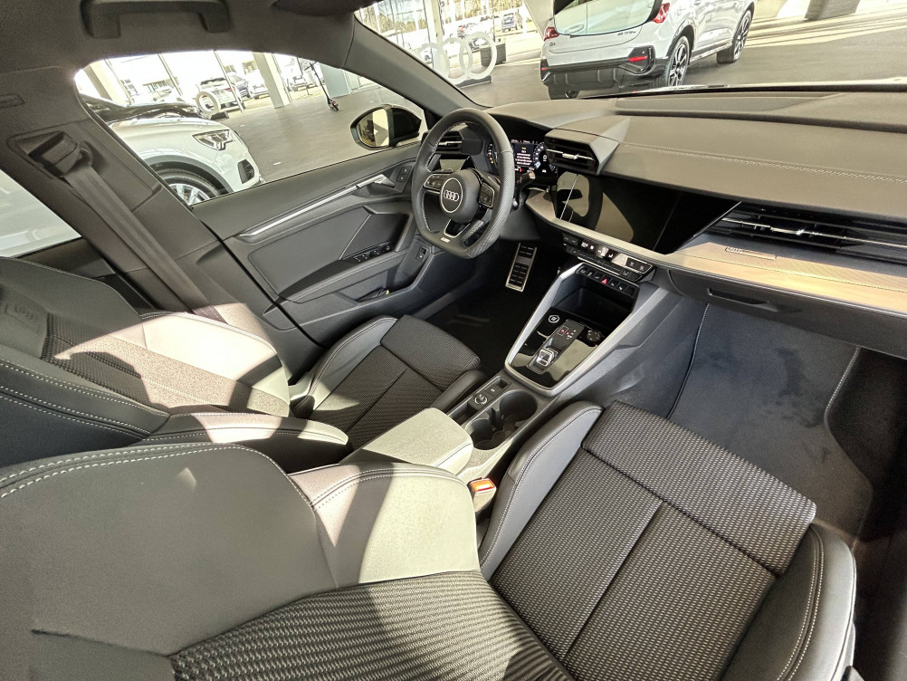 Acheter Audi A3 A3 Sportback 40 TFSIe 204 S tronic 6 S Line 5p neuf dans les concessions du Groupe Faurie