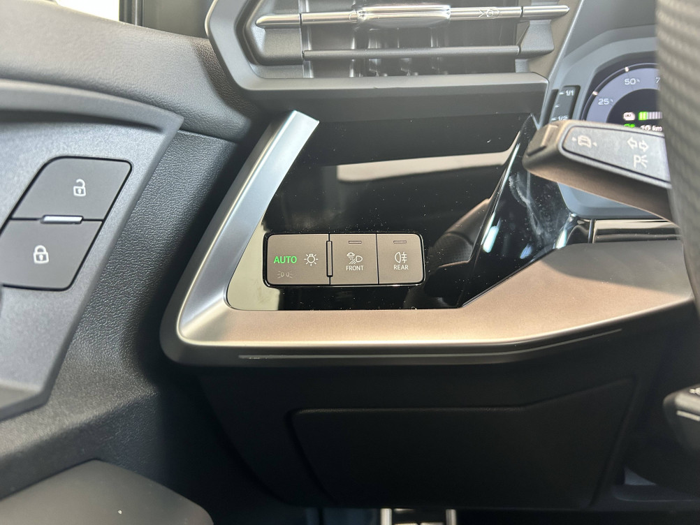 Acheter Audi A3 A3 Sportback 40 TFSIe 204 S tronic 6 S Line 5p neuf dans les concessions du Groupe Faurie