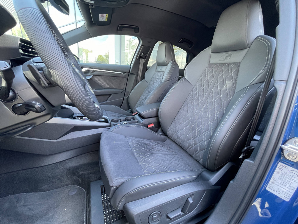 Acheter Audi A3 A3 Berline TFSI Mild Hybrid 150 S tronic 7 S line 4p neuf dans les concessions du Groupe Faurie