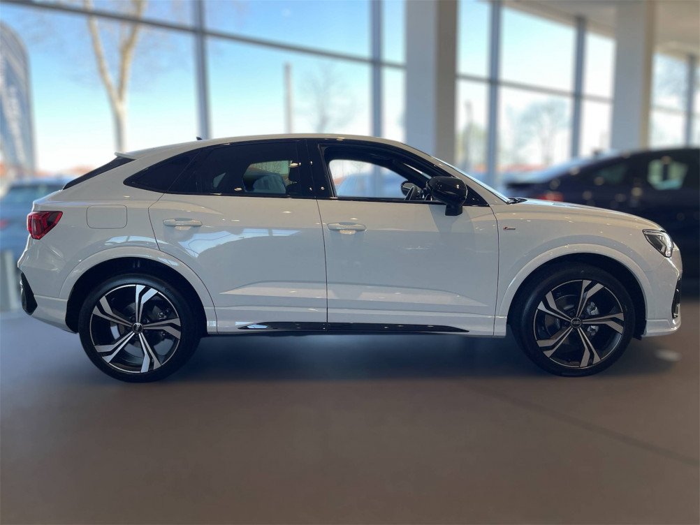 Acheter Audi Q3 Q3 Sportback 35 TFSI 150 ch S tronic 7 S line 5p neuf dans les concessions du Groupe Faurie