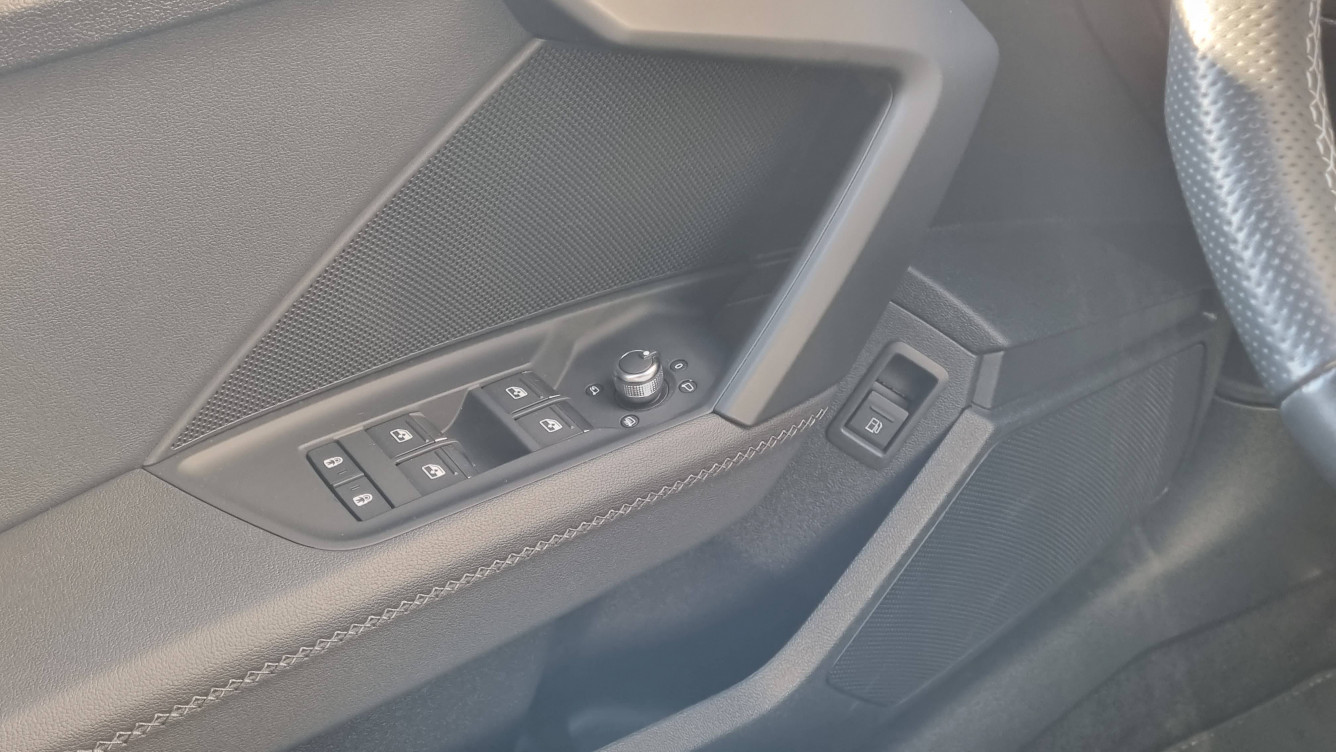 Acheter Audi A3 A3 Sportback 40 TFSIe 204 S tronic 6 S Line 5p occasion dans les concessions du Groupe Faurie