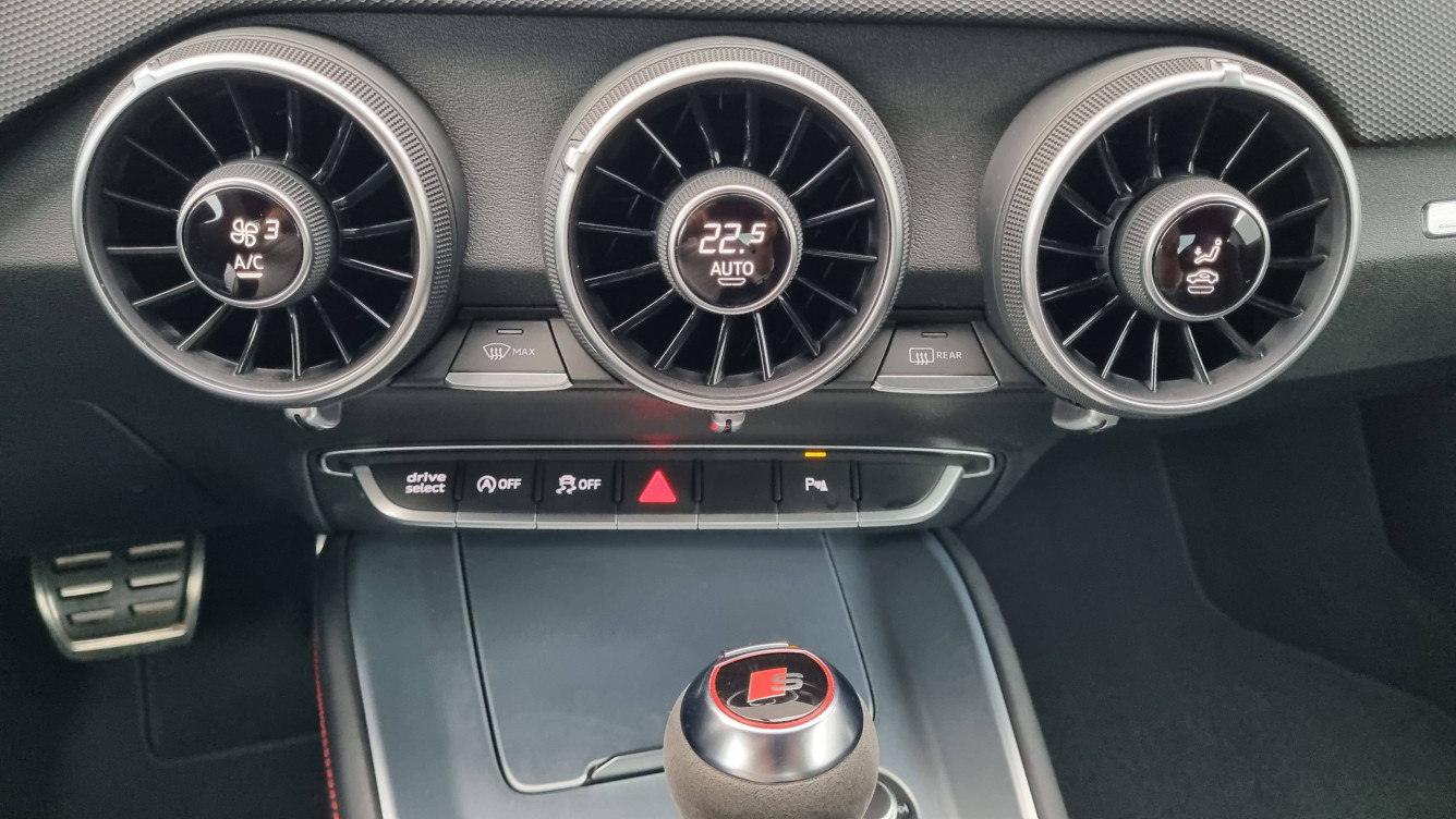Acheter Audi TT TT Coupé 40 TFSI 197 S tronic 7 Compétition Plus 3p occasion dans les concessions du Groupe Faurie